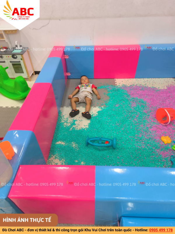 Khu hồ hạt sứ – Khu vui chơi trẻ em trong nhà 200m2