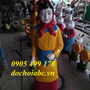 Tượng Cô Bé Quàng Khăn Đỏ Cho Vườn Cổ Tích