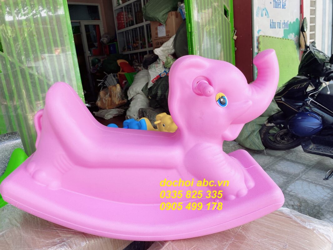 Bập bênh đơn con voi kích thích thị giác của bé