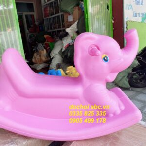 Bập bênh đơn con voi kích thích thị giác của bé