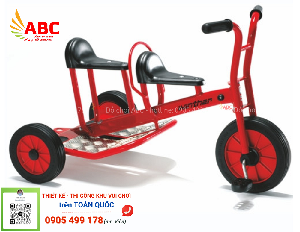 Xe 3 bánh được thiết kế xe ấn tượng với màu sắc nổi bật