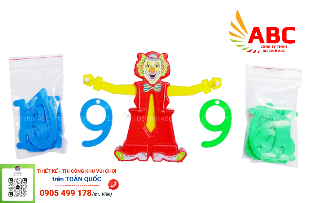 Cân thăng bằng được làm bằng nhựa hình chú hề có 20 chi tiết để cân